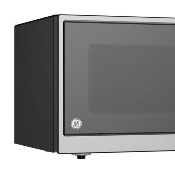 Un Horno Microondas con Air Fryer de 31 Litros Inox Espejo GE - MGE11XAF horno microondas sobre fondo blanco. Un Horno Microondas con Air Fryer de 31 Litros Inox Espejo GE - MGE11XAF horno microondas sobre fondo blanco.