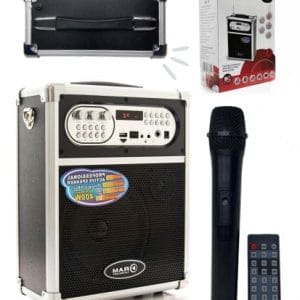 Un sistema de karaoke Parlante RM-78 con mando a distancia y micrófono.
