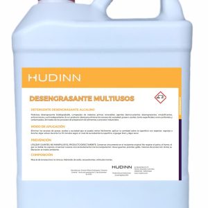 Envase de plástico blanco con tapón rojo, rotulado "Desengrasante multiusos concentrado 4 litros" de Hudinn. La etiqueta de este envase de 4 litros contiene instrucciones de uso, precauciones e información de seguridad.