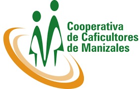 Logotipo de la Cooperativa de Caficultores de Manizales con dos figuras abstractas verdes y líneas curvas naranjas junto a un texto verde, que refleja la conexión de la cooperativa con Equipos Industriales en la producción de café.
